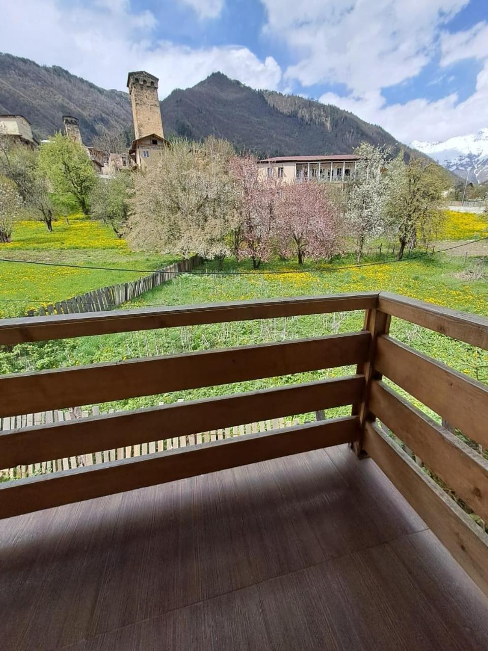 Guest House Kaldani 메스티아 외부 사진